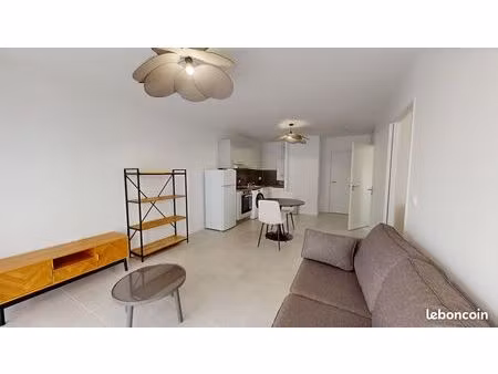 t2 lumineux de 44 m² avec balcon et cuisine équipée – bègles