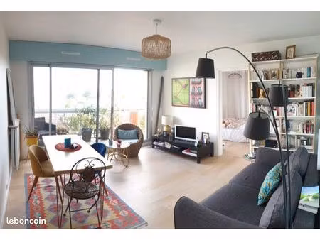 t2 meublé de 47 m² avec balcon de 20 m² – dernier étage – talence forum