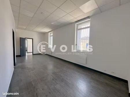 bureaux 65 m²