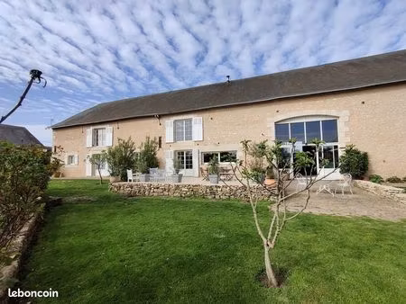 grange 6 pièces 260 m²
