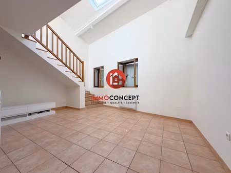 location duplex 2 pièces 50 m² à bagnols-sur-ceze (30200)  520 €