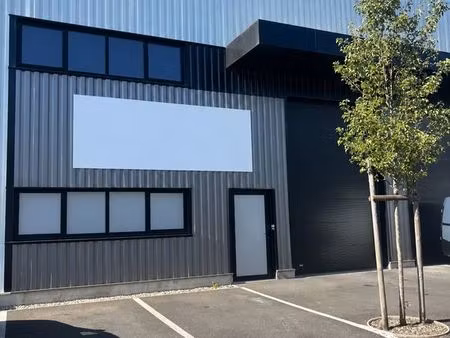 local d'activité 200 m² avec mezzanine