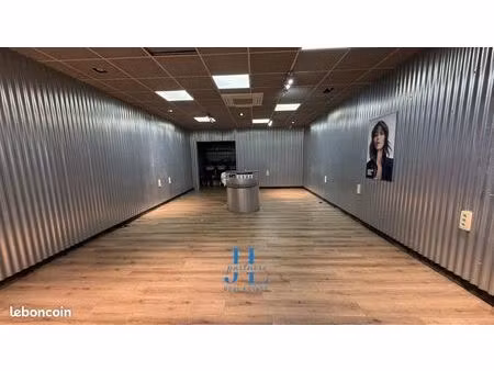 local commercial 55 m²