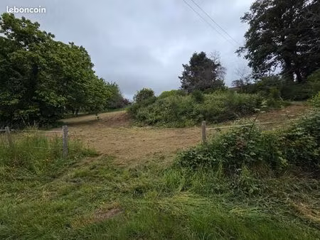 terrain 2 402 m² royeres