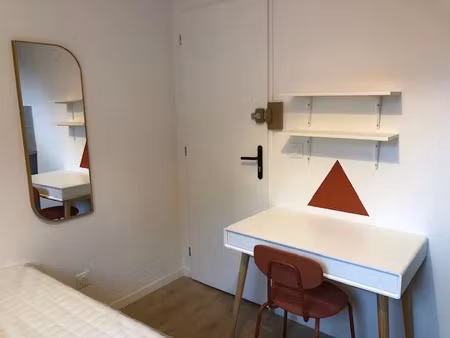 location meublée appartement 1 pièce 10 m² à roubaix (59100)  490 €