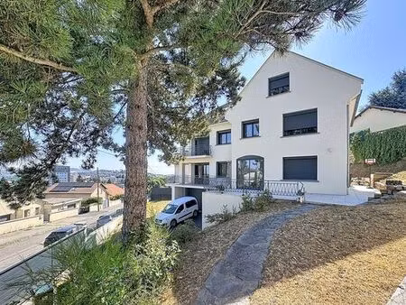 maison de 6 chambres de luxe en vente à saint-étienne  auvergne-rhône-alpes