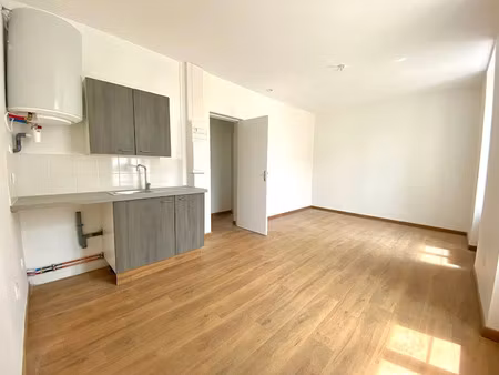 location appartement 1 pièce 29.97 m² à nevers (58000)  350 €