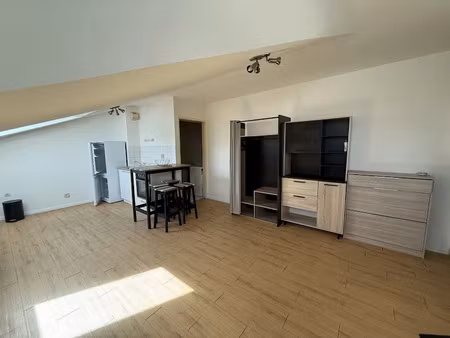 location meublée appartement 1 pièce 26 m² à chateau-thierry (02400)  470 €