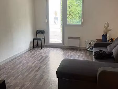 location appartement 1 pièce 26 m² à reims (51100)  455 €