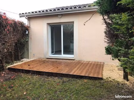 creon centre-t3-70m2 avec jardinet et place parking : 735 cc