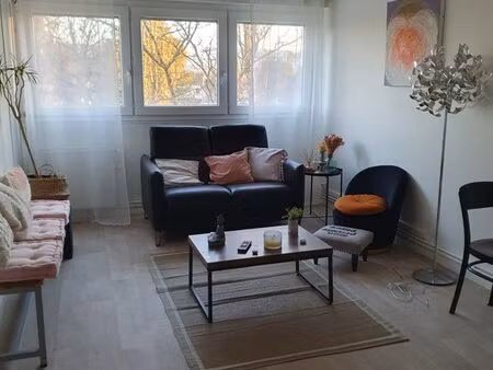 t3 meublé de 54m2 avec 2 balcons à ravezies