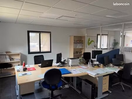 bureau 410 m²