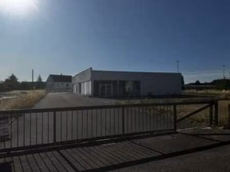 vente bureaux et commerces à châtenoy-le-royal (71880) : à vendre / châtenoy-le-royal
