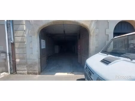 local d'activité / stockage – 140 m² – blaye
