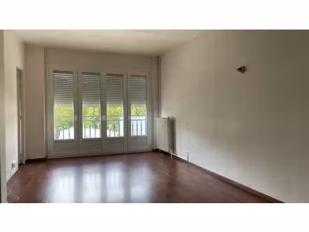 location appartement 2 pièces 61 m² à soissons (02200)  665 €