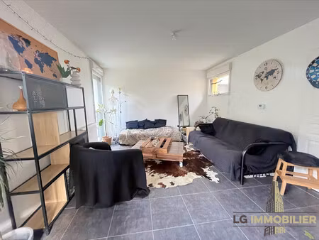 amiens-sud - type 3 meuble avec terrasse et parking