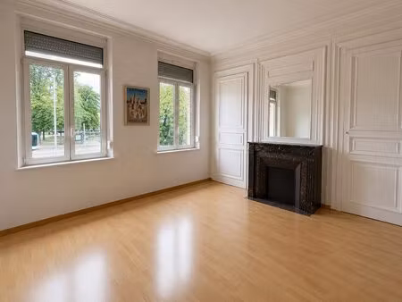 t4 - hyper centre - 93 m²