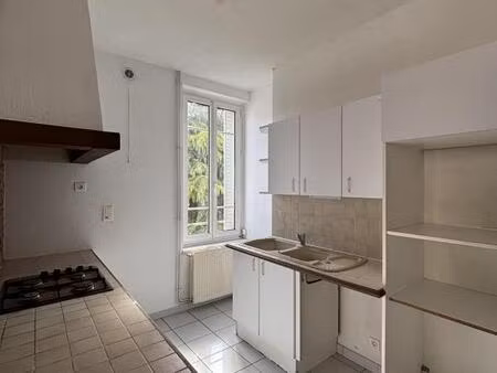 appartement t2 duplex - centre-ville