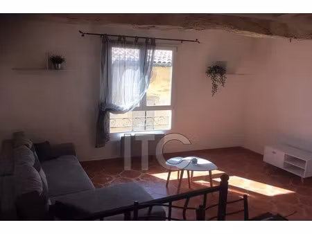 location appartement 4 pièces 72 m² à saint-maximin-la-sainte-baume (83470)