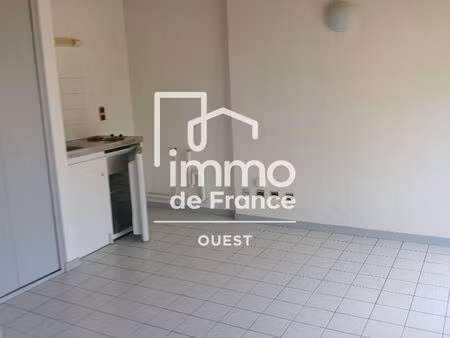 a louer studio vide proche campus de la courtaisière