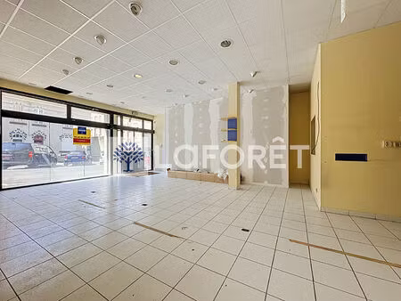local commercial thouars 4 pièce(s) 121 m2