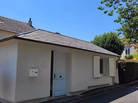a louer - maison 2 pieces avec jardinet