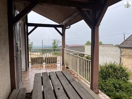 maison de campagne sur sous sol