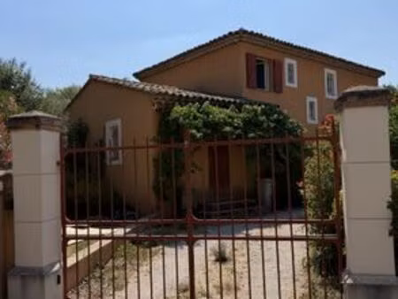 appartement de luxe 4 chambres en location à bouc-bel-air  provence-alpes-côte d'azur