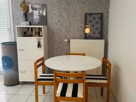 résidence très calme appartement avec très belle terrasse 10 m²