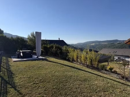 t4 en duplex avec jardin privatif et vue panoramique