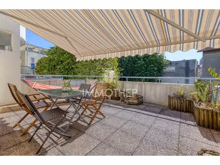 3 pièces + cuisine avec terrasse de 25 m² et garage