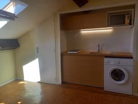 location appartement 1 pièce 25 m² à lyon 3ème (69003)  695 €