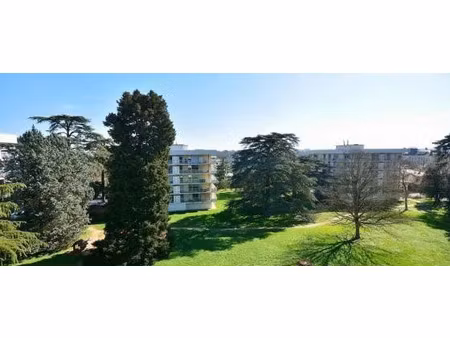 location appartement 4 pièces 76 m² à lyon 9ème (69009)  1 350 €