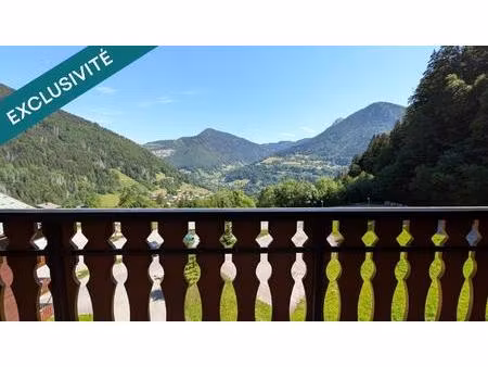 studio cabine de 23m2 au pied des pistes avec balcon  cave et place de parking privative