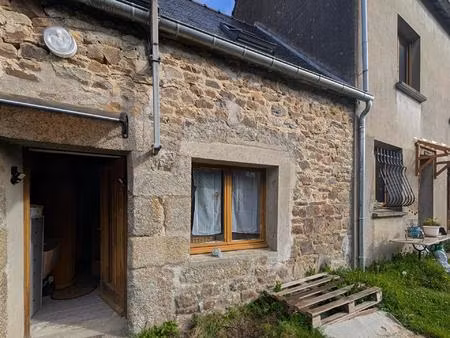 maison proche de toute commodité dans un secteur paisible
