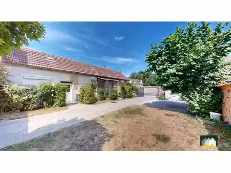 ensemble immobilier à rénover – coeur de lèves