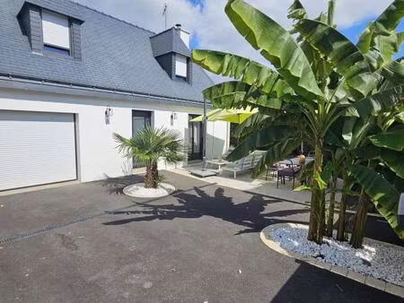 exclusivité locmiquélic : maison individuelle rénovée avec soin