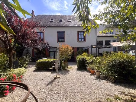 maison individuelle - 170 m2 - 7 pièces