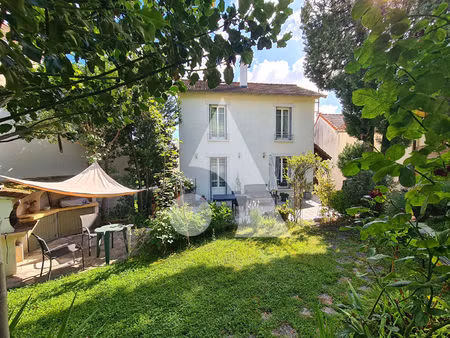 maison familiale de 122 m² à montry 3 chambres possibilité 4   sous-sol   jardin de 496 m²