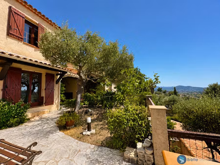ollioules - villa de 110m2 dans lotissement au calme - garag