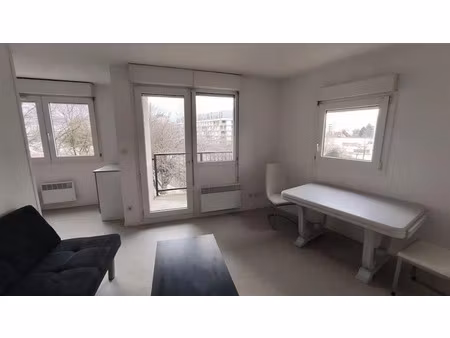 location meublée appartement 2 pièces 47 m² à grenoble (38000)  700 €