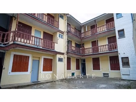 quartier tribunal - immeuble 12 lots - 379m2