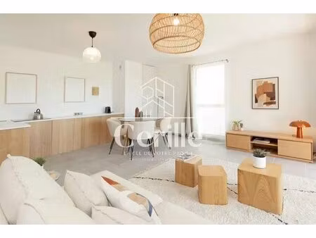 t4 au 5e étage avec terrasse de + 50m2 – marseille 16e