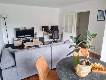 location meublée appartement 2 pièces 47 m² à tourcoing (59200)  750 €