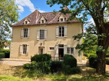 manoir xixème  grange  piscine sur plus d'1.5 ha