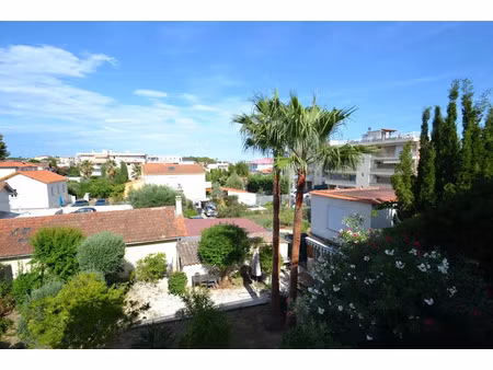 location meublée appartement 1 pièce 28 m² à vallauris (06220)  820 €