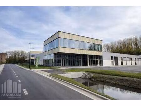 entrepôt/ showroom et bureaux à vendre de 687 m² à proxi...