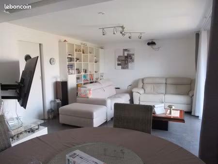 maison climatisée 5 pièces 126m² prête à habiter