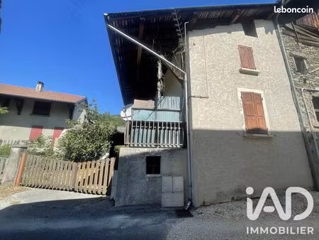 propriété 4 pièces 81 m²