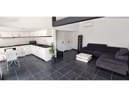petite maison refaite à neuf